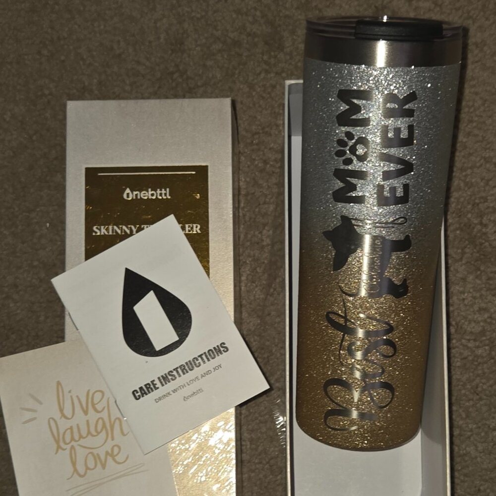 Brand New Onebttl Best Chihuahua Mom Skinny Tumbler